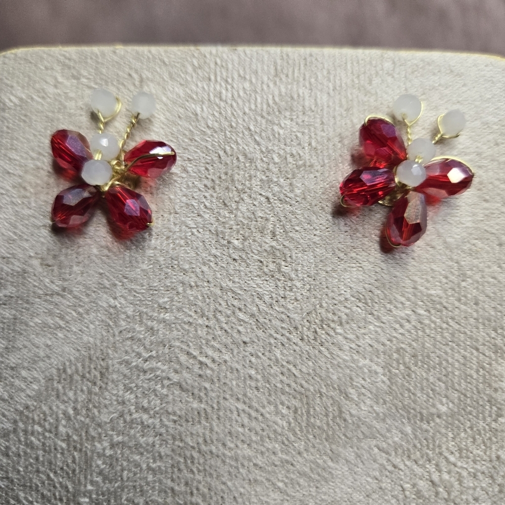Butterfly studs